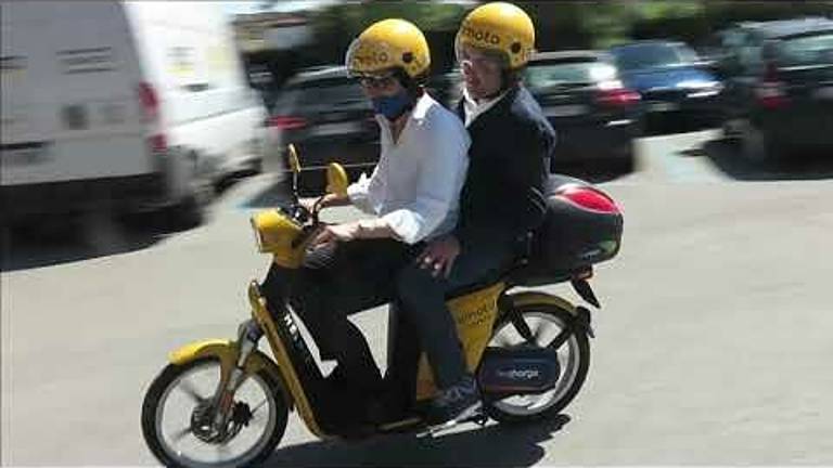 Sbarcano a Rimini gli scooter elettrici a noleggio Sbarcano a Rimini gli scooter elettrici a noleggio