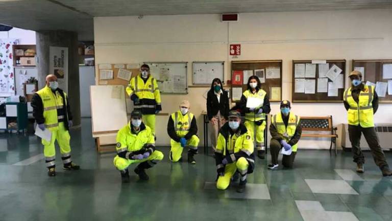Ravenna, consegnati 119 tra pc e tablet ad alunni in difficoltà Ravenna, consegnati 119 tra pc e tablet ad alunni in difficoltà