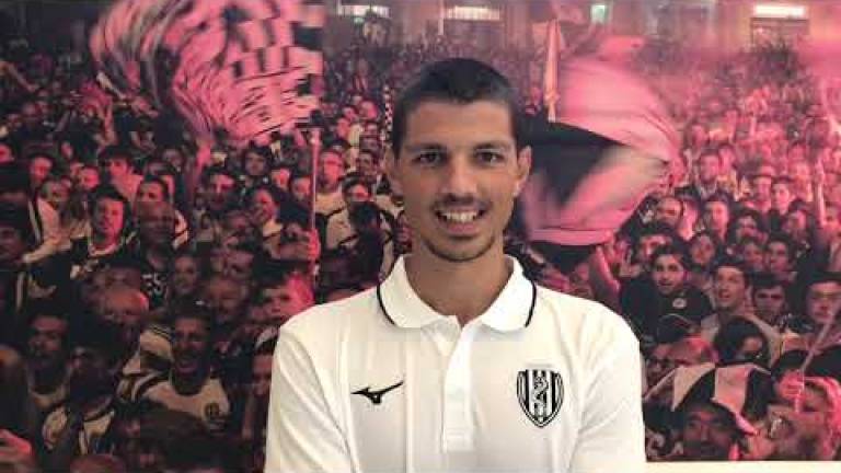 Cesena, Bortolussi: Orgoglioso di vestire questa maglia - VIDEO Cesena, Bortolussi: Orgoglioso di vestire questa maglia - VIDEO