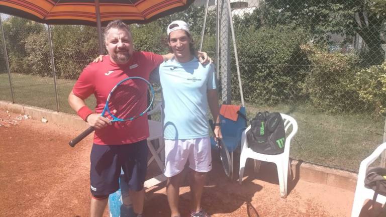 Tennis, Brunelli, Cardinali, Massari e Lorenzi ok a Torre Pedrera Tennis, Brunelli, Cardinali, Massari e Lorenzi ok a Torre Pedrera