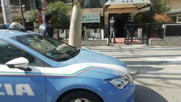 Droga e clandestini, chiuso un hotel di Rimini Droga e clandestini, chiuso un hotel di Rimini