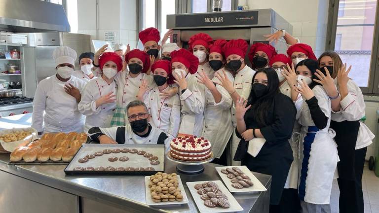 Cervia, due classi dell'Alberghiero Guerra in finale al Cooking Quiz Cervia, due classi dell'Alberghiero Guerra in finale al Cooking Quiz