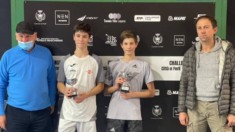 Tennis, Savini e Sgroi vincono i tornei giovanili di Forlì Tennis, Savini e Sgroi vincono i tornei giovanili di Forlì