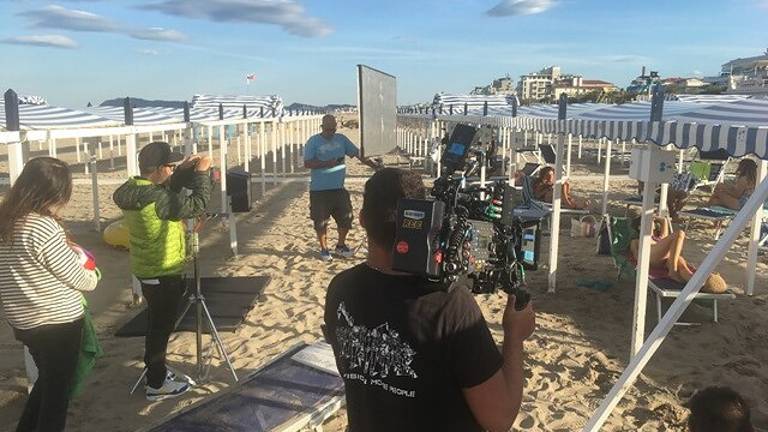 Sotto il sole di Riccione martedì su Canale 5 Sotto il sole di Riccione martedì su Canale 5