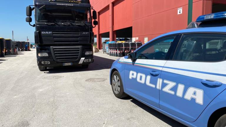 Cesena, incidente sul lavoro: muore trasportatore. In due mesi 634 infortuni in zona Cesena, incidente sul lavoro: muore trasportatore. In due mesi 634 infortuni in zona