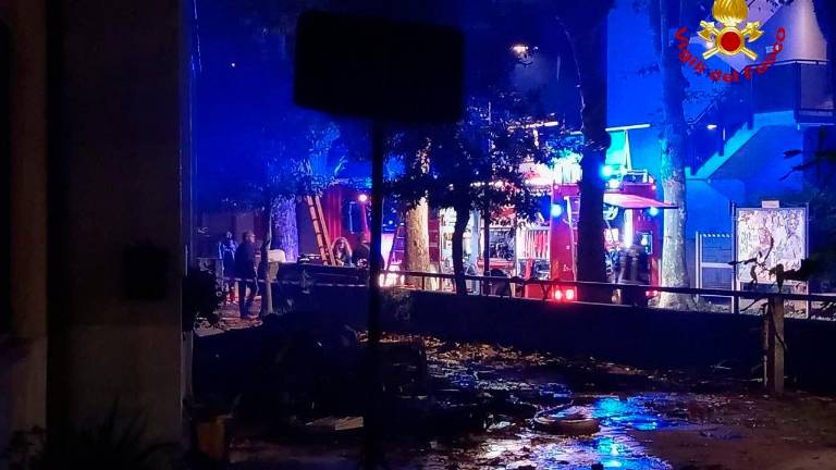 Cesenatico, incendio nella notte: a fuoco un appartamento Cesenatico, incendio nella notte: a fuoco un appartamento