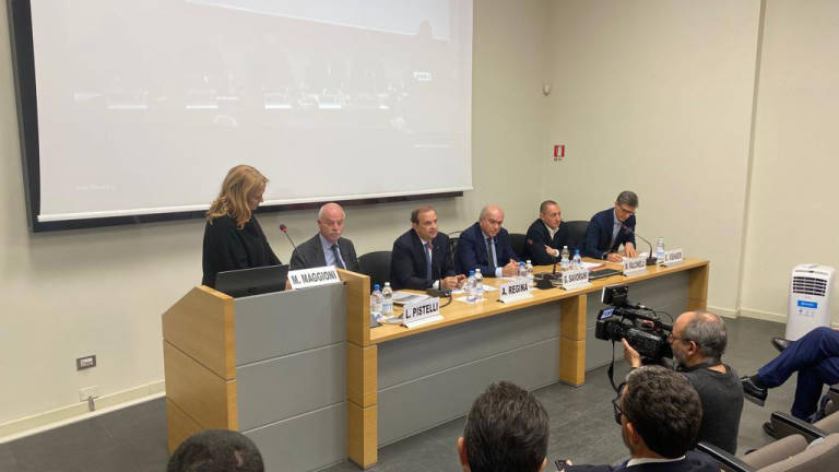 Ravenna, non estrarre gas è un delitto economico: la relazione del presidente di Nomisma Energia Ravenna, non estrarre gas è un delitto economico: la relazione del presidente di Nomisma Energia
