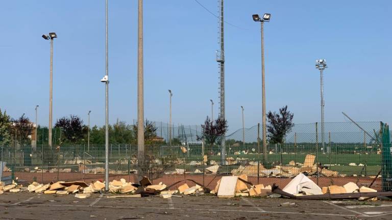 Il Ravennate devastato dal passaggio del maltempo: video Il Ravennate devastato dal passaggio del maltempo: video