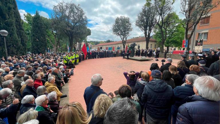 Cesena, Festa della Liberazione: sfogo infuocato del sindaco contro «i topi» del circolo di Casapound in centro