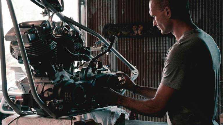 Officine e contesti industriali: il team di Zeca spiega come stanno evolvendo le esigenze operative nel 2025 Officine e contesti industriali: il team di Zeca spiega come stanno evolvendo le esigenze operative nel 2025