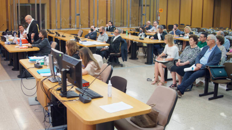 Ravenna, omicidio Minguzzi: assolti tutti e tre gli imputati con formula piena Ravenna, omicidio Minguzzi: assolti tutti e tre gli imputati con formula piena