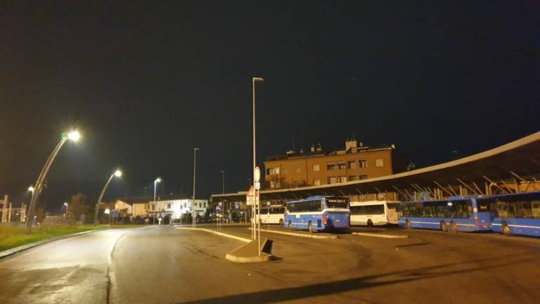 Lugo, dopo la violenza sessuale: polemiche per lo spegnimento delle luci Lugo, dopo la violenza sessuale: polemiche per lo spegnimento delle luci