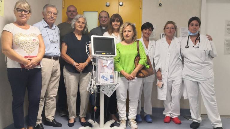 Forlì, donazione all'ospedale in memoria di Valter Valmori Forlì, donazione all'ospedale in memoria di Valter Valmori