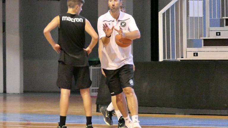 Basket B, venerdì a mezzogiorno c'è Faenza in Supercoppa contro Ancona Basket B, venerdì a mezzogiorno c'è Faenza in Supercoppa contro Ancona