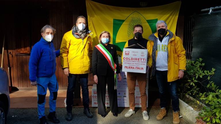 Premilcuore, da Coldiretti 300 chili di prodotti alimentari in beneficenza Premilcuore, da Coldiretti 300 chili di prodotti alimentari in beneficenza