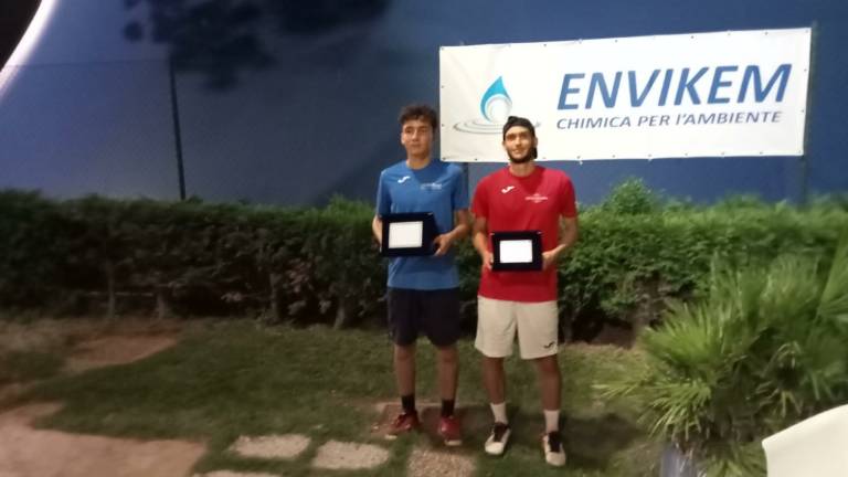 Tennis, trofeo Envikem: Bacchini supera Bonori in finale di 3° Tennis, trofeo Envikem: Bacchini supera Bonori in finale di 3°