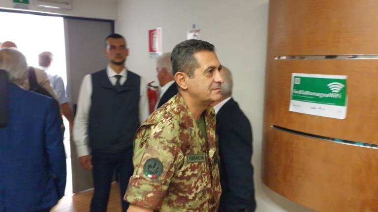 Figliuolo a Rimini: Alluvione, risorse in arrivo per famiglie e imprese. Da novembre la piattaforma per i rimborsi Figliuolo a Rimini: Alluvione, risorse in arrivo per famiglie e imprese. Da novembre la piattaforma per i rimborsi