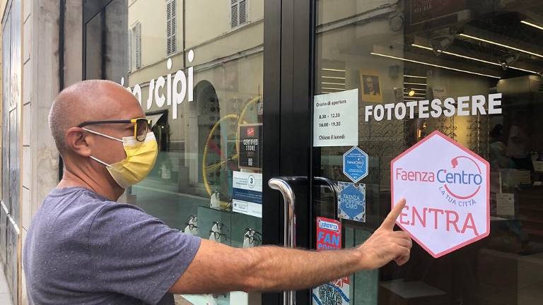 Faenza, il virtual tour del commercio diventa interattivo: ecco i link per entrare nei negozi Faenza, il virtual tour del commercio diventa interattivo: ecco i link per entrare nei negozi
