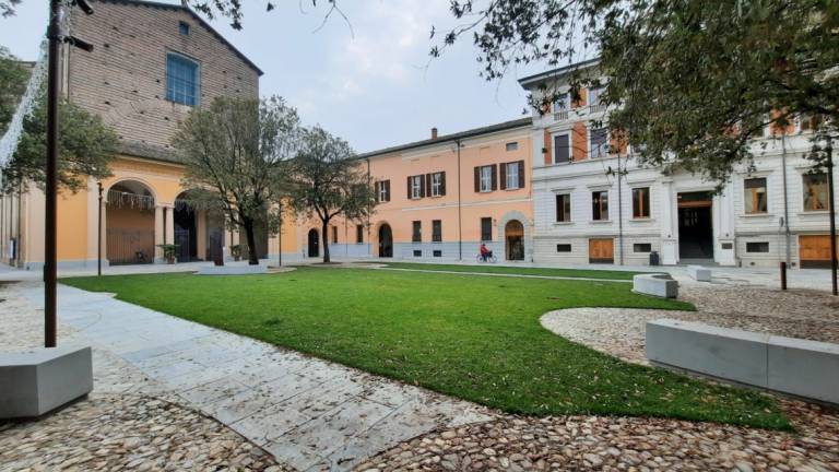 Lugo, Comune premiato per la riqualificazione di piazza Savonarola Lugo, Comune premiato per la riqualificazione di piazza Savonarola