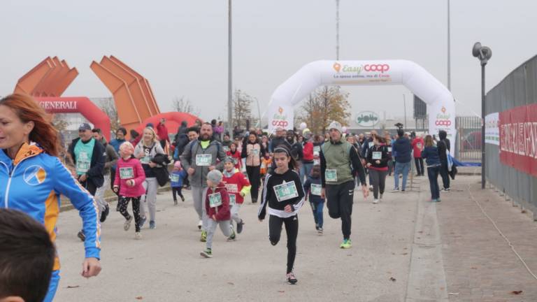 Maratona di Ravenna, famiglie di corsa alla Family run Maratona di Ravenna, famiglie di corsa alla Family run