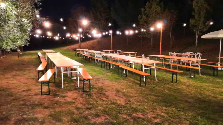 Festa abusiva in villa a Rimini, la polizia spegne la musica Festa abusiva in villa a Rimini, la polizia spegne la musica