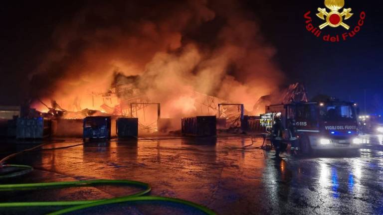 Incendio di Sogliano, esclusi danni all'ambiente Incendio di Sogliano, esclusi danni all'ambiente