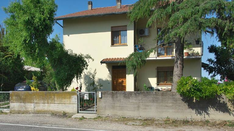 Ravenna, giallo sulla morte di un medico: sentiti familiari e conoscenti Ravenna, giallo sulla morte di un medico: sentiti familiari e conoscenti