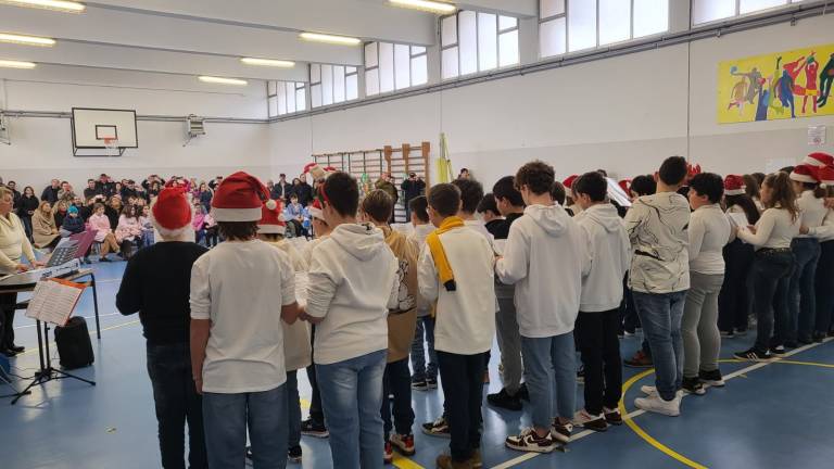 Coriano, concertino degli studenti a Ospedaletto con sindaco e assessore Coriano, concertino degli studenti a Ospedaletto con sindaco e assessore