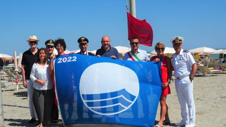 Misano sventola con orgoglio la sua bandiera blu Misano sventola con orgoglio la sua bandiera blu