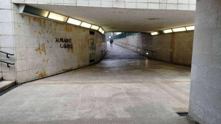 Riccione, viale Ceccarini, via ai lavori: Pronti per Pasqua Riccione, viale Ceccarini, via ai lavori: Pronti per Pasqua