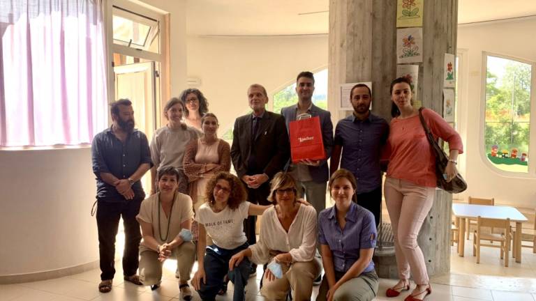 Cesena, dai giovani del Rotaract un dolce omaggio ai bambini del Centro per le famiglie Cesena, dai giovani del Rotaract un dolce omaggio ai bambini del Centro per le famiglie