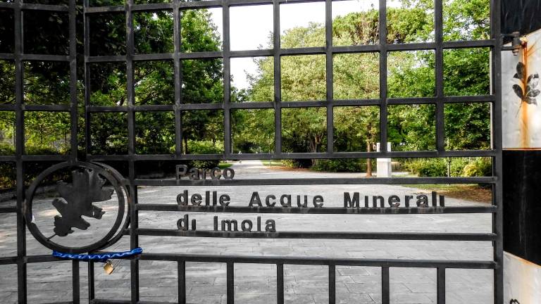 Imola, ok al progetto per la nuova illuminazione al Parco delle Acque Minereali Imola, ok al progetto per la nuova illuminazione al Parco delle Acque Minereali