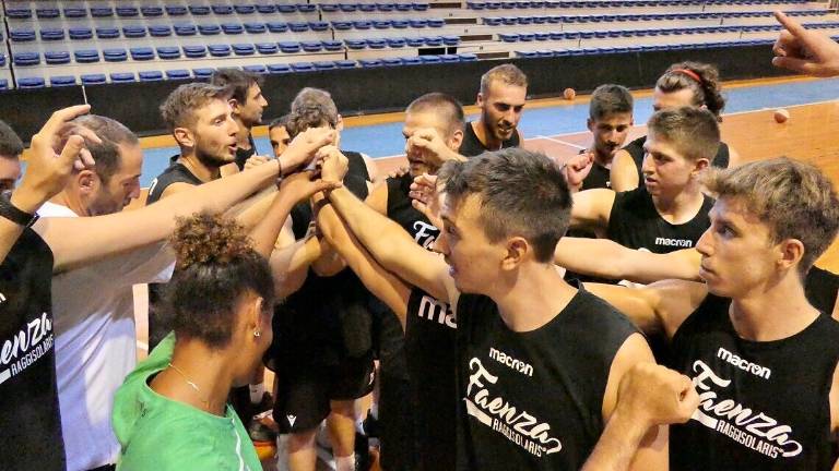 Basket B, Petrucci confermato capitano dei Raggisolaris Basket B, Petrucci confermato capitano dei Raggisolaris