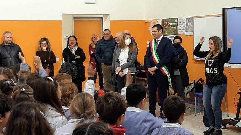 Savio, scuola primaria Burioli: l'inaugurazione del giardino e della palestra Savio, scuola primaria Burioli: l'inaugurazione del giardino e della palestra
