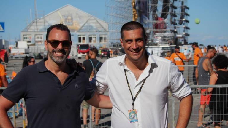 Al Jova Beach Party anche il sindaco e l'assessore al Turismo Al Jova Beach Party anche il sindaco e l'assessore al Turismo