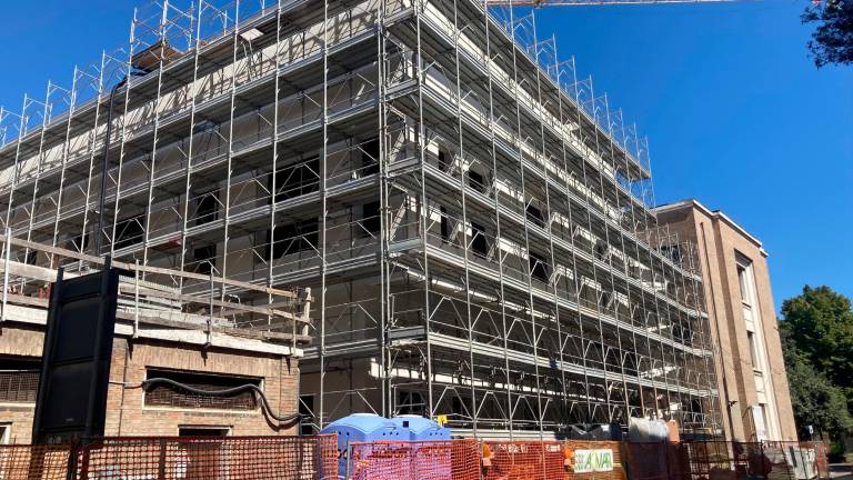 Ravenna, rincara di 450mila euro il cantiere della palestra del liceo Ravenna, rincara di 450mila euro il cantiere della palestra del liceo