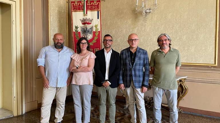 Forlì, nuovi agenti in città e problema alloggi: un incontro in Comune Forlì, nuovi agenti in città e problema alloggi: un incontro in Comune
