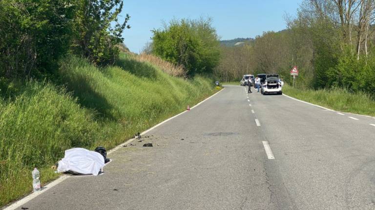 Cesena. Motociclista investe un gruppo di ciclisti: 2 morti Cesena. Motociclista investe un gruppo di ciclisti: 2 morti
