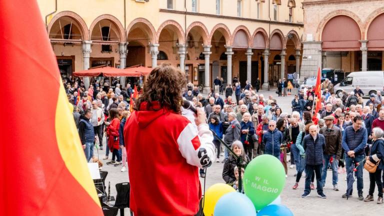 Imola, il primo maggio celebrato in piazza Imola, il primo maggio celebrato in piazza