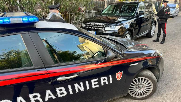 Vetrata sfondata a un minimarket di Cattolica e spaccio di droga a Montefiore Conca: due arresti Vetrata sfondata a un minimarket di Cattolica e spaccio di droga a Montefiore Conca: due arresti