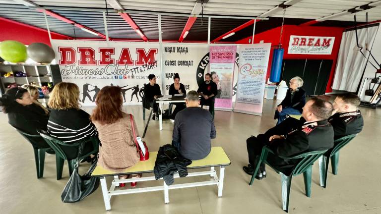Cesenatico, un corso gratuito di autodifesa per le donne Cesenatico, un corso gratuito di autodifesa per le donne