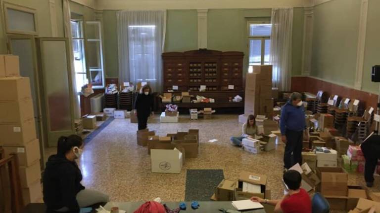 Virus, l'aula consiliare di Russi diventa emporio solidale Virus, l'aula consiliare di Russi diventa emporio solidale