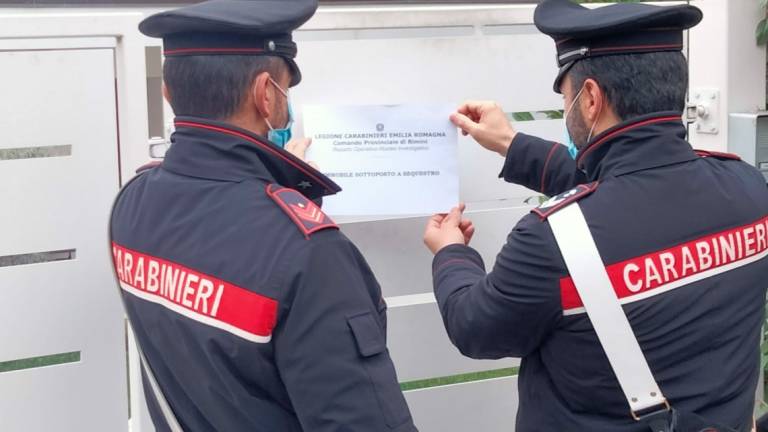 Rimini. Sequestrati beni per 500mila euro a spacciatore, tra cui villa e piscina Rimini. Sequestrati beni per 500mila euro a spacciatore, tra cui villa e piscina