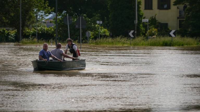 Alluvione a Ravenna, 53 chilometri quadrati sono sott'acqua Alluvione a Ravenna, 53 chilometri quadrati sono sott'acqua
