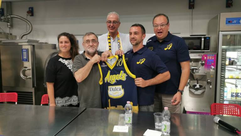 Basket, che colpo: Rivali da RivieraBanca ai Dulca Angels Santarcangelo Basket, che colpo: Rivali da RivieraBanca ai Dulca Angels Santarcangelo