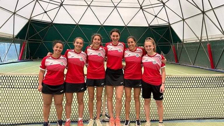 Tennis B2 donne, il Ct Casalboni pronto al debutto in campionato Tennis B2 donne, il Ct Casalboni pronto al debutto in campionato