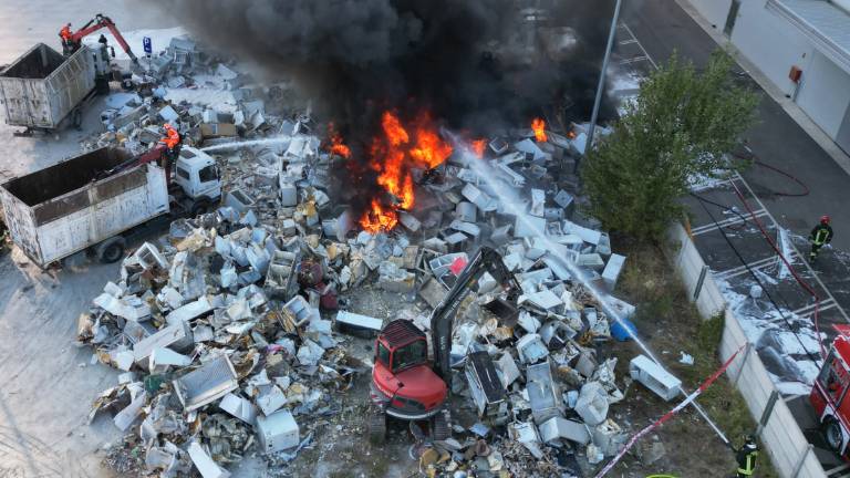 Forlì, incendio di via Golfarelli: esclusa la matrice dolosa Forlì, incendio di via Golfarelli: esclusa la matrice dolosa