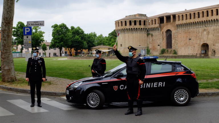 Imola. Voleva uccidere i genitori dell'ex e rapirla: tre arresti Imola. Voleva uccidere i genitori dell'ex e rapirla: tre arresti