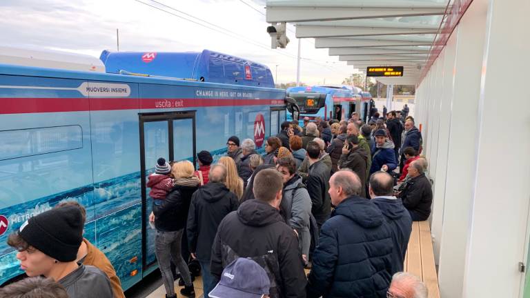 Metromare. Tosi non c'è. Bonaccini: Maleducazione istituzionale Metromare. Tosi non c'è. Bonaccini: Maleducazione istituzionale