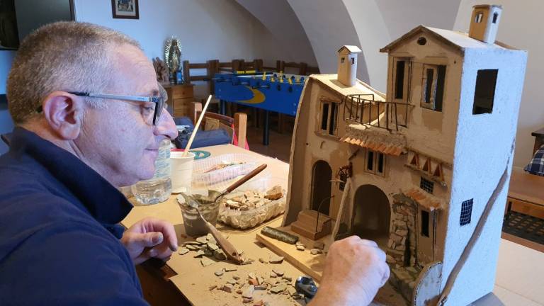 Mercato Saraceno, un corso sull'arte di relizzare un presepe Mercato Saraceno, un corso sull'arte di relizzare un presepe